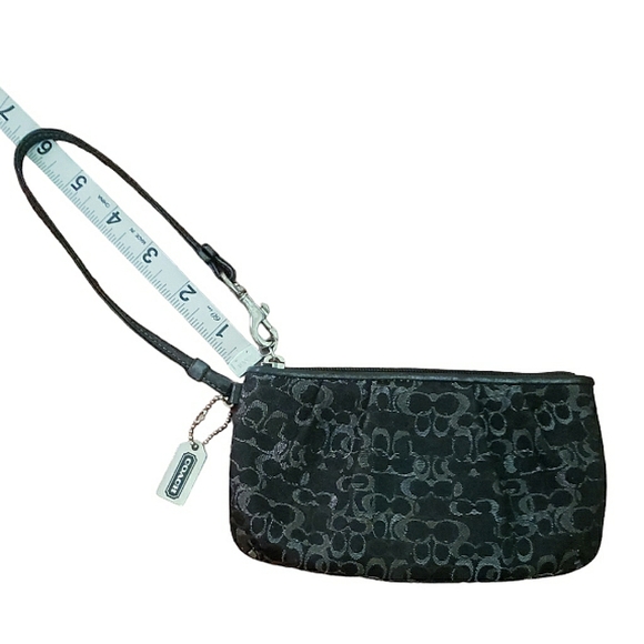 Coach Metallic Silver Black Signature C Metal Hangtag Zippered Canvas Wristlet - Picture 15 of 16